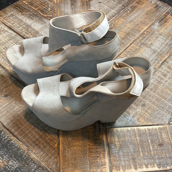 Weekend Barber Shoes - Weekend Barber light gray platform sandals…